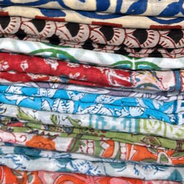 PAREOS/SARONGS/SCARVES
