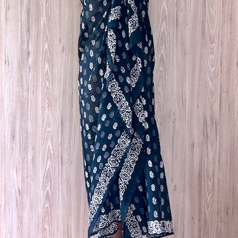 Pareos/Sarongs/Scarves