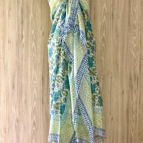Pareos/Sarongs/Scarves