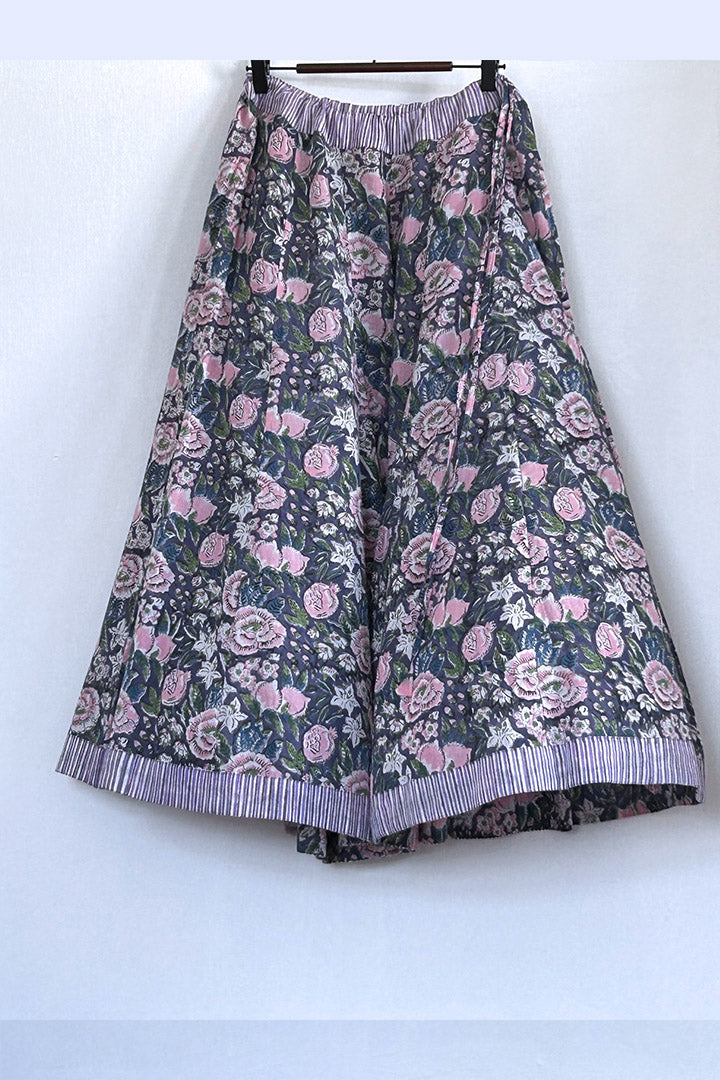 パラッツォパンツ