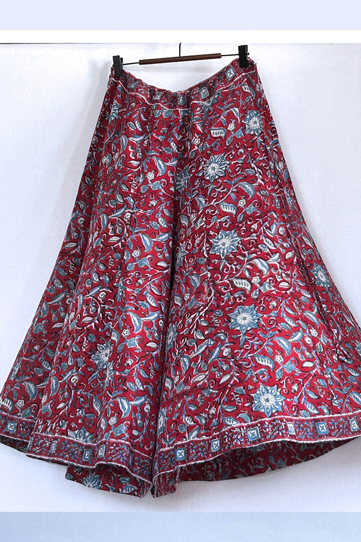 パラッツォパンツ